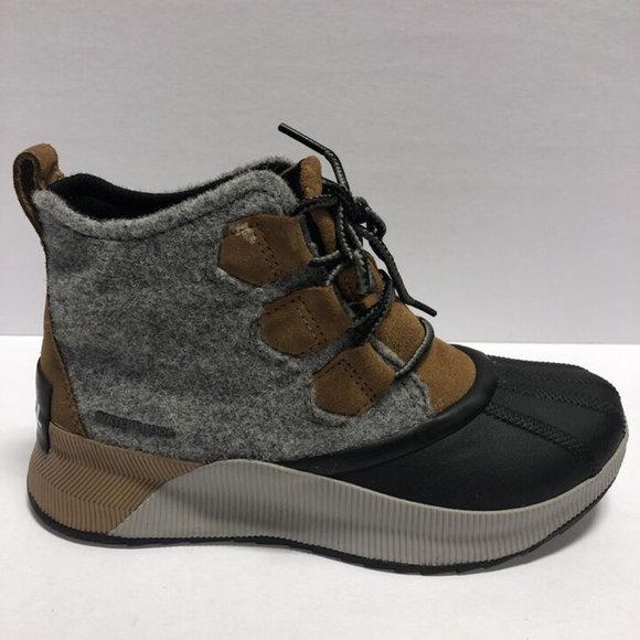 Sorel Women’s Out N About III Classic Waterproof Ankle Booties Size 6M